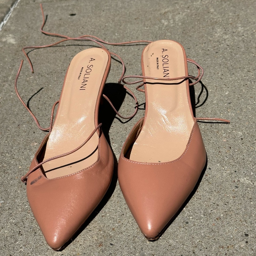 A. Soliani Nude Leather Pointed Toe Lace-Up Mules – Size EU 40